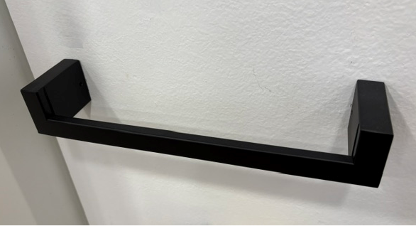 [0000002580094] TOALHEIRO SIMPLES LUNA 300MM CLR PRETO